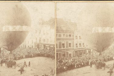 Stereograph View of a Hot Air Balloon - stereograph (MET, 1982.1182.307)